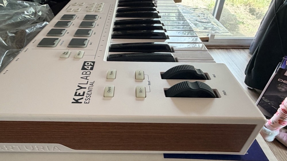 Arturia KeyLab 49 Essential 49 Key MIDI Controller Keyboard White