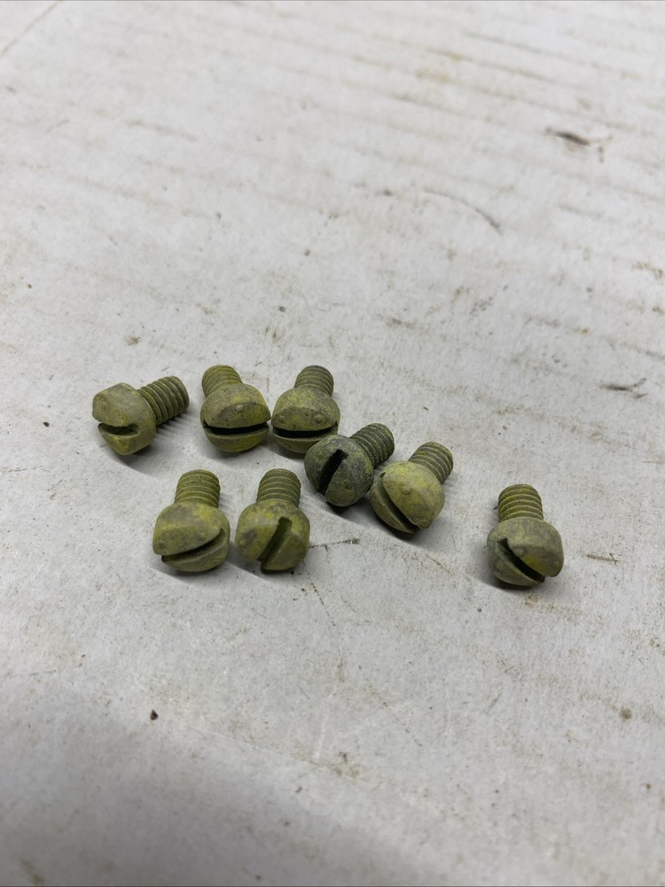 OMC Eight Screws 304572  BB-525