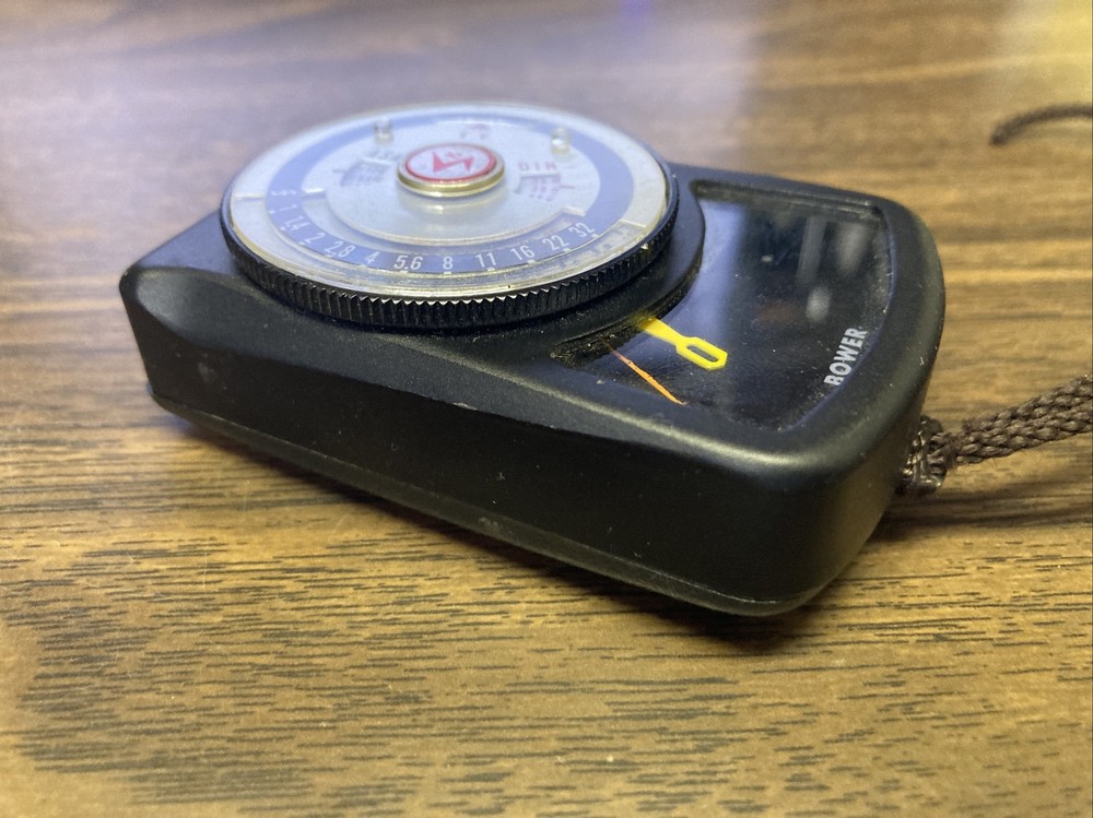 Bower Model 85 Light Meter w/ Case