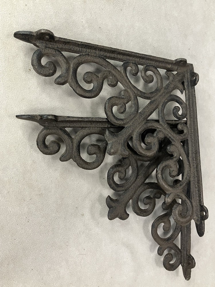 Cast Iron Shelf Bracket Ornate