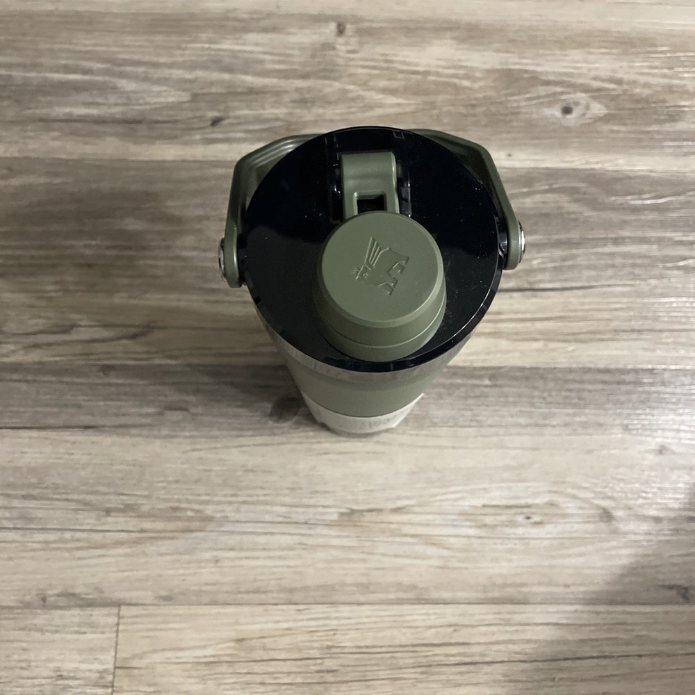 2025 Stanley Active Shaker Bottle 20oz Sage Gray
