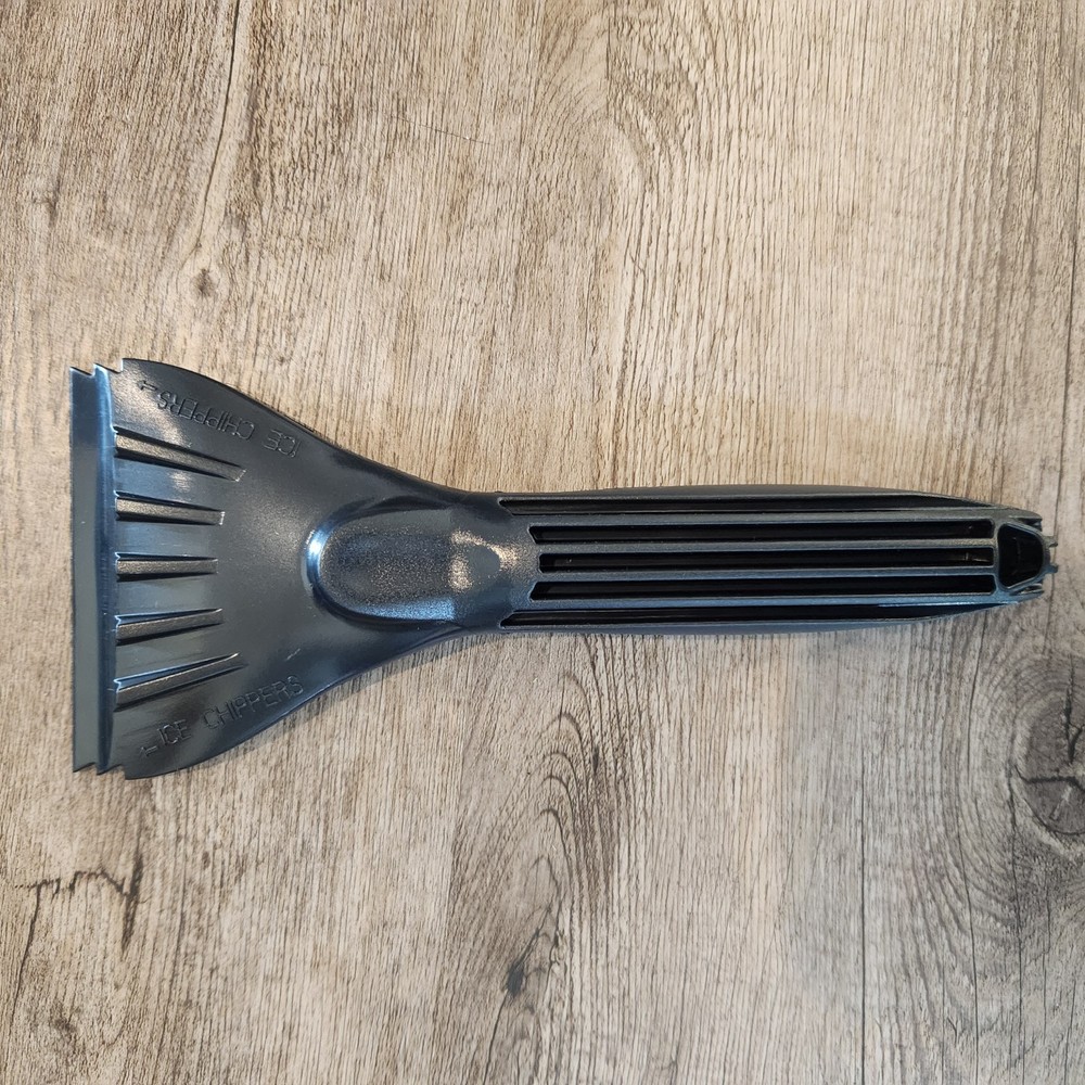 Ergonomic Ice Scraper/Chipper For Car Window, Black, Winter Auto 9" New