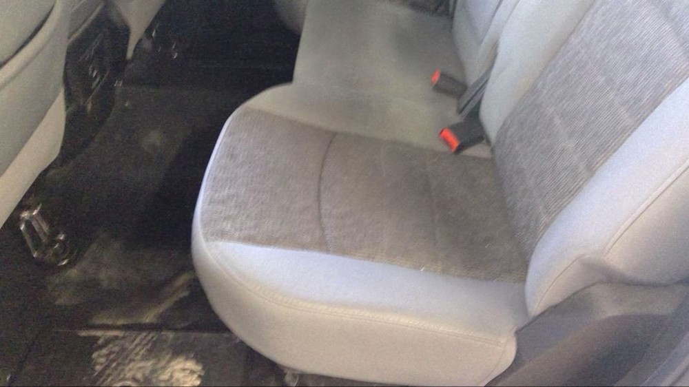 RAM 1500 2014 Air Shutter 595502