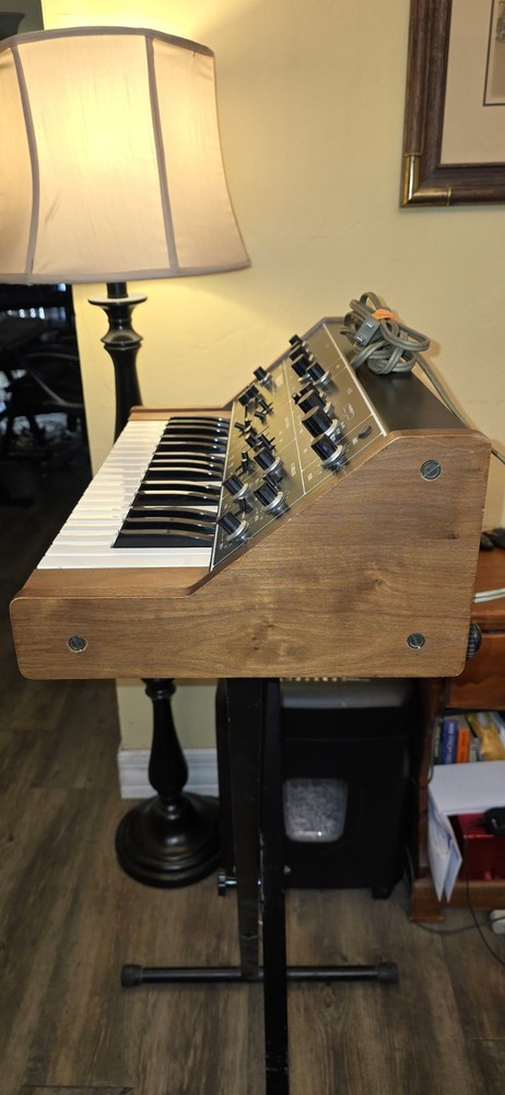 KORG 770 Synthesizer