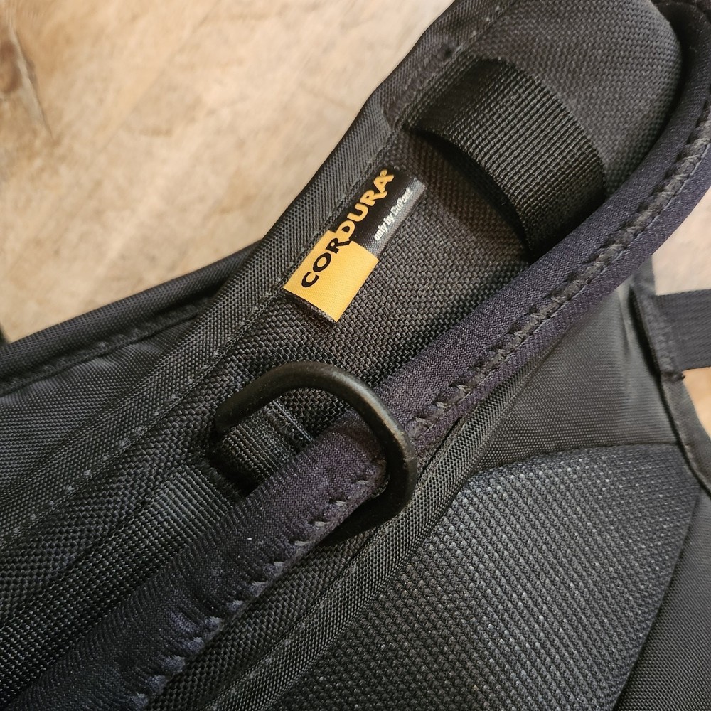 Camelbak Maximum Gear Stealth Hydration Backpack w/Bladder 70oz Black Adjustable