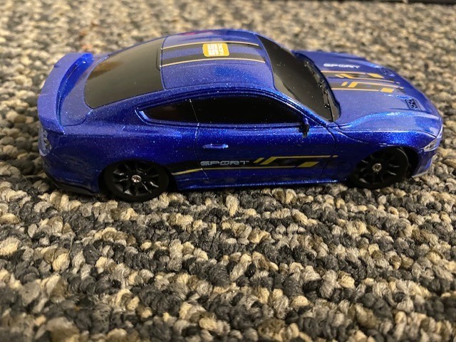 ENOZE Drift Racing Remote Control Car LED Lightning Racing (Blue)