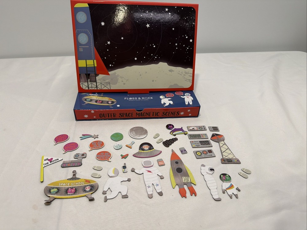 Floss & Rock Magnetic Scenes Playset - Outer Space