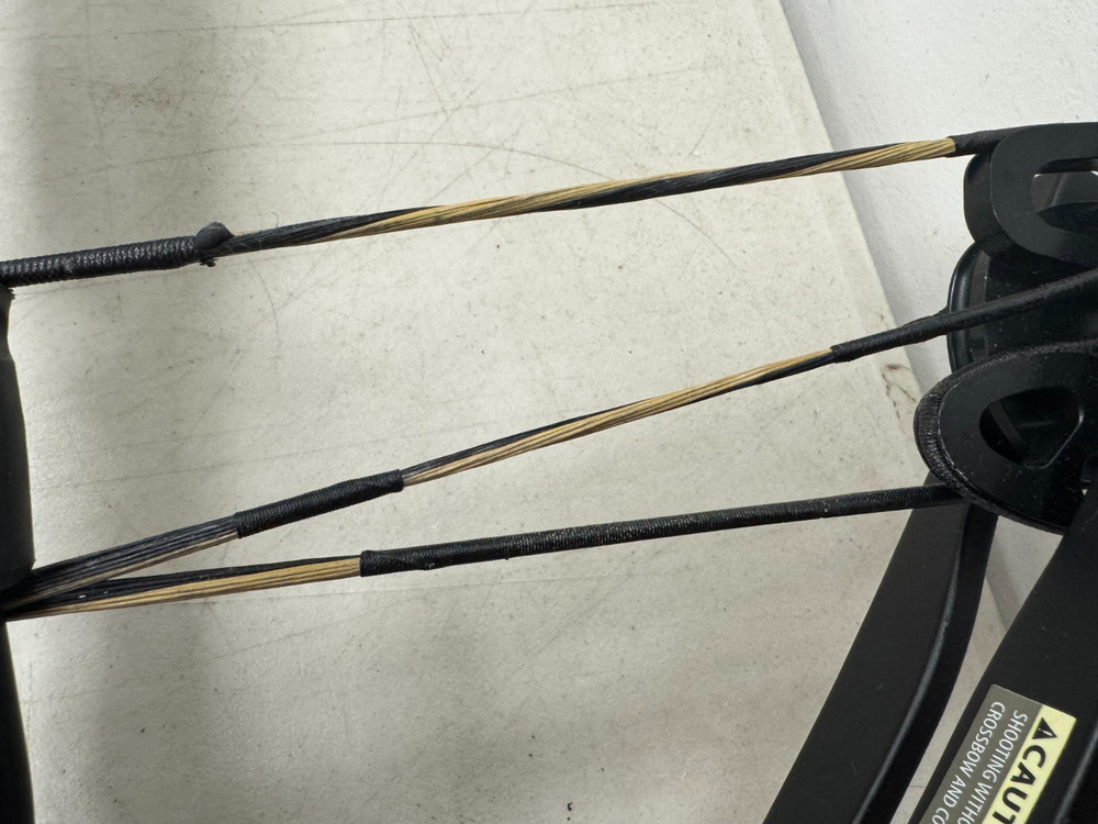 Center Point Mercenary 370 Crossbow