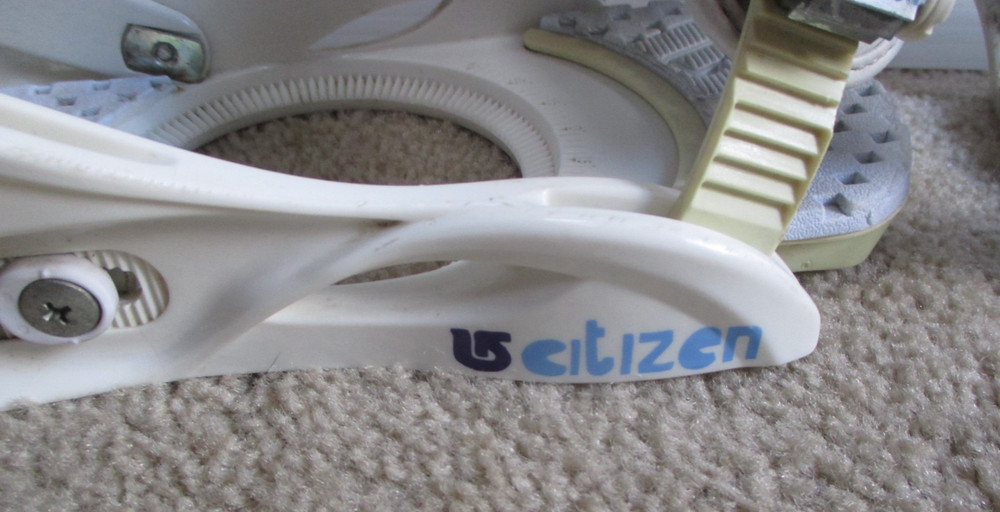 Burton Citizen Women's White Snowboard Bindings Size Medium
