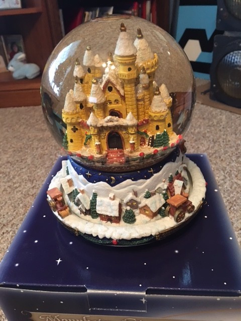 Mannheim Steamroller musical snowglobe signed by Chip Davis