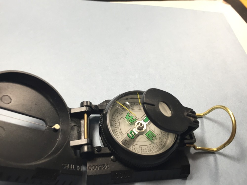 Military style plastic Compass (Black)