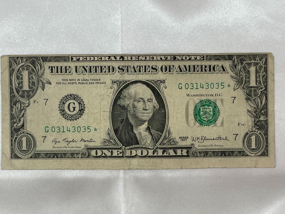 Star Note* 1977 US $1 Bank Note, OFF CENTER CUT, Circulated