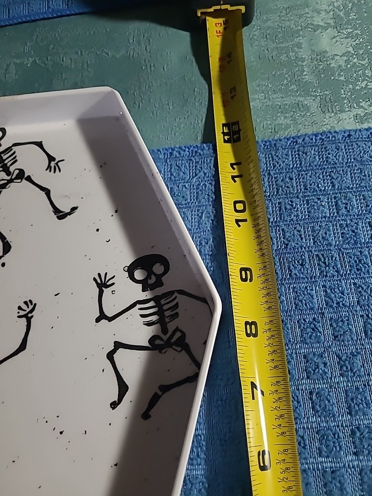 SKELTON TRAY (BIN N)