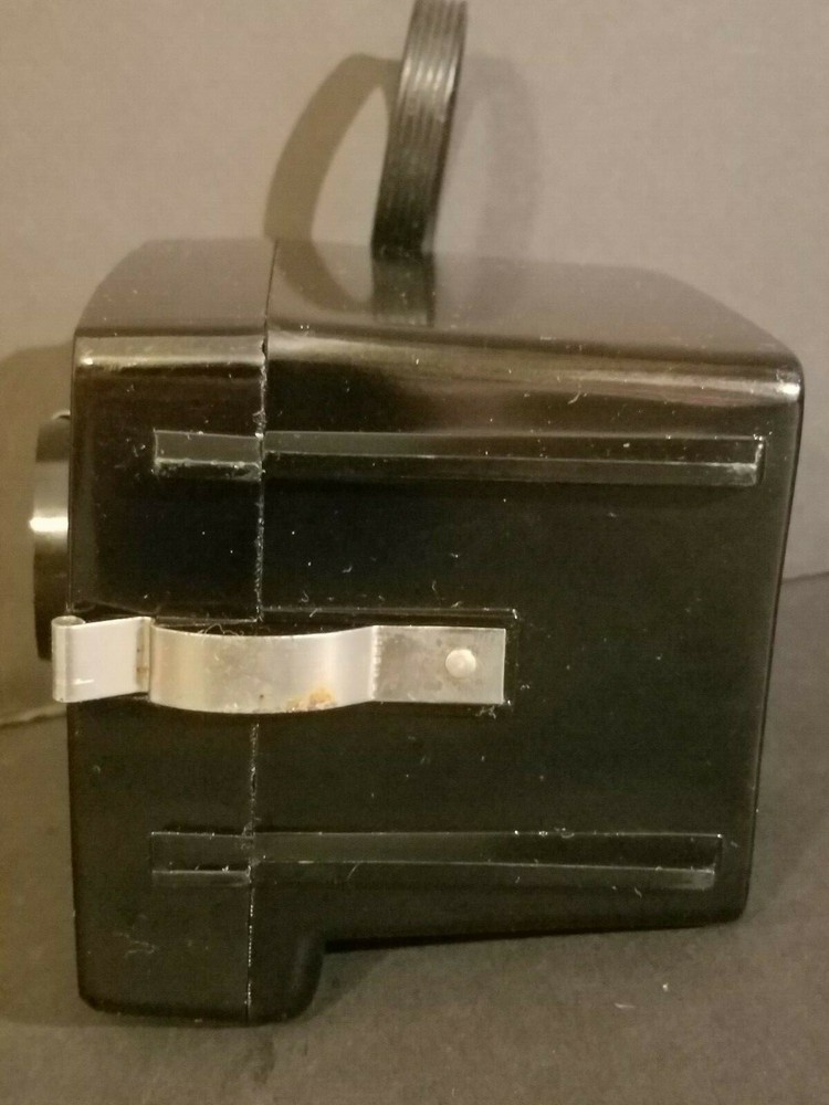 VINTAGE 1950s IMPERIAL DEBONAIR CAMERA