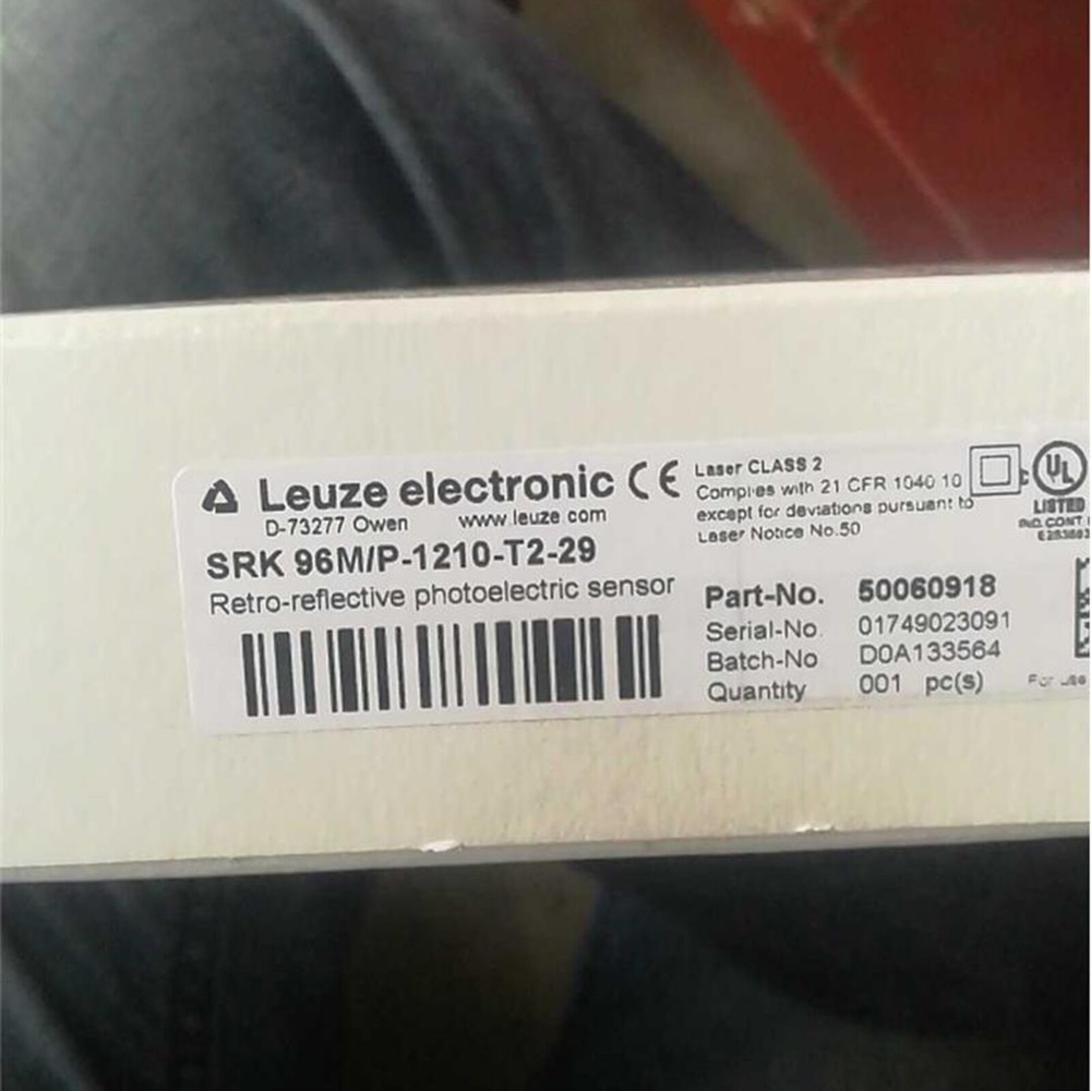 1PC New LEUZE SRK 96M/P-1210-T2-29 50060918 Sensor In Box