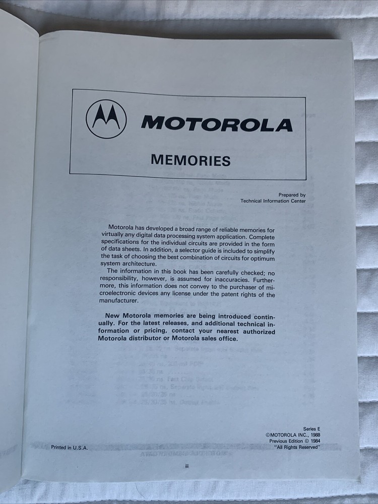 Vintage 1988 MOTOROLA Memory Data Series E Rev 4
