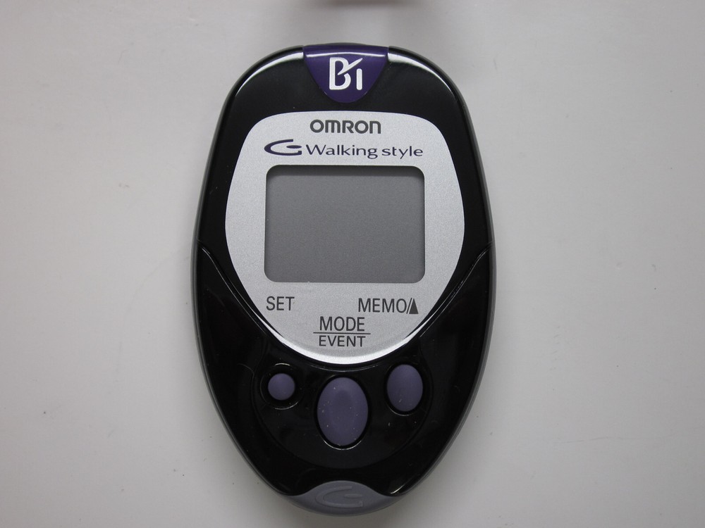 Omron HJ-720IT Walking Style Pocket Pedometer