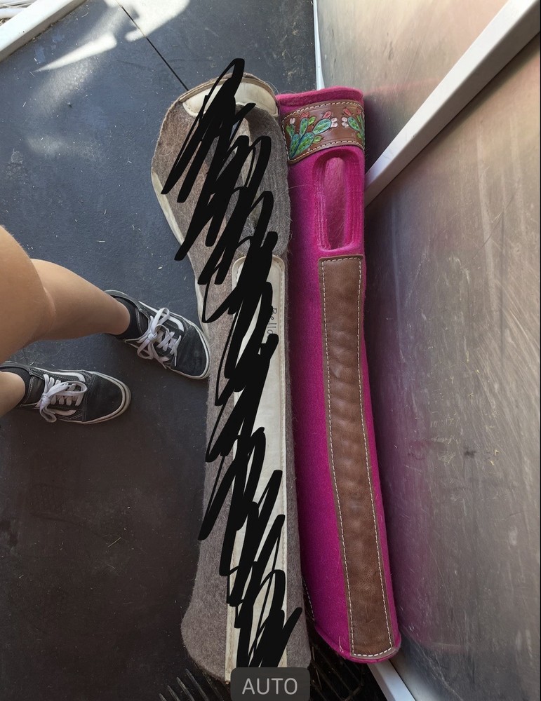 Pink Saddle Pad only used 2 or 3 time