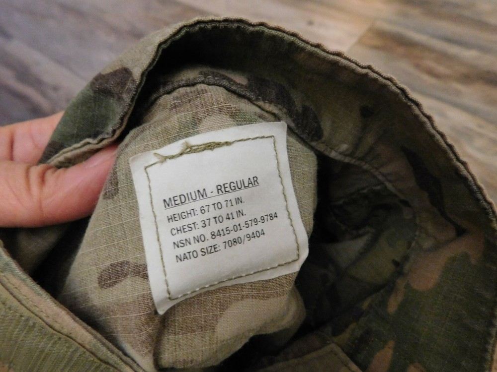 US ARMY MULTICAM FLAME RESISTANT TOP COAT SIZE MEDIUM - REG