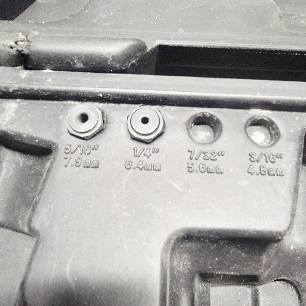 SPEEDAIRE 3CRH6B AIR RIVETER See Pics