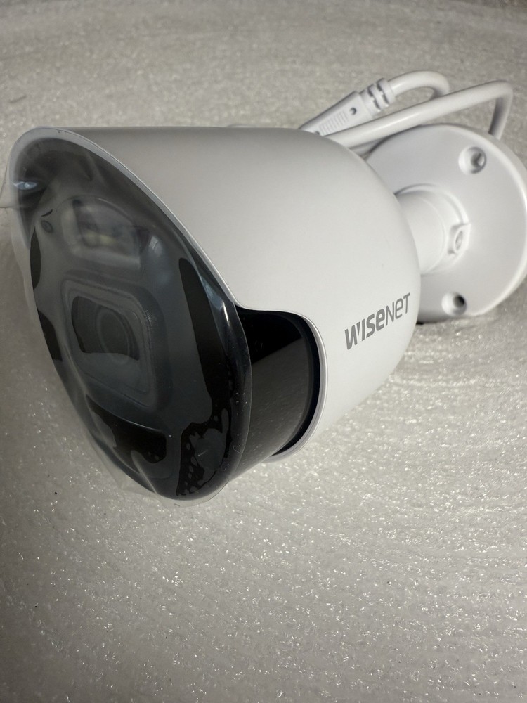 Wisenet SNC-79447BW Camera