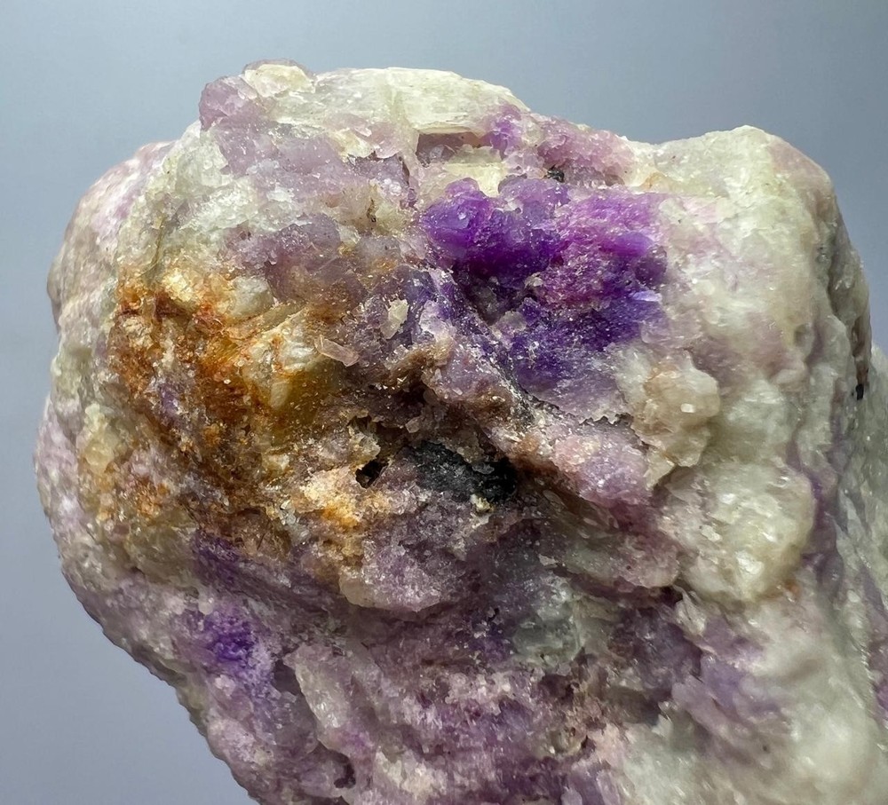 472 G Rare Fluorescent Sharp Phosphorescent Hackmanite, Phlogopite, Calcite AFG