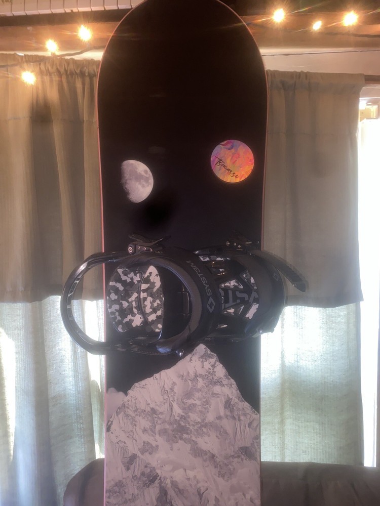 BRAND NEW Mens System Snowboard