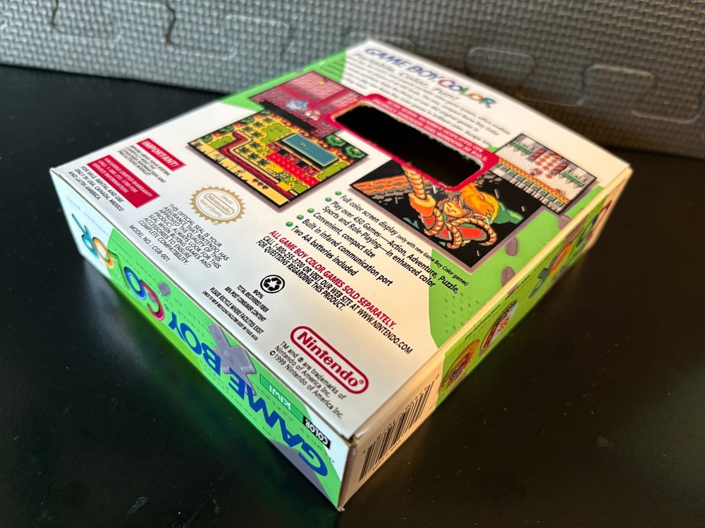 1999 Game Boy Color (KIWI) - Empty custom design display box