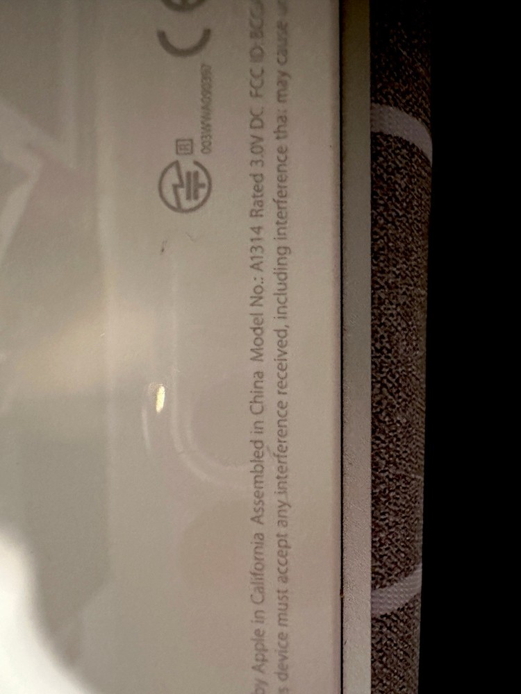 Apple Wireless Keyboard (A1314/A1296) Battery. Tested