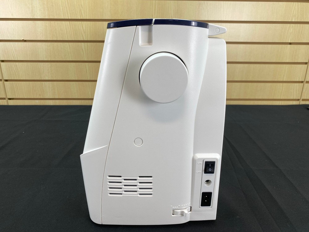 Janome Skyline S3 Anniversary Edition Computerized Sewing Machine - Pre-Owned ✅