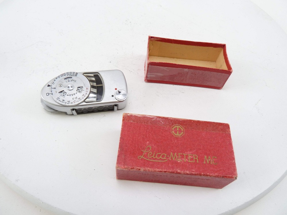 Leica Light Meter MC in Original Red Box