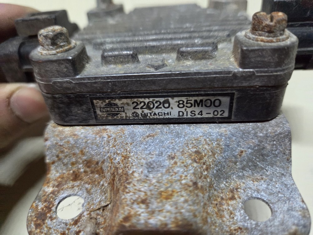 22020 85m00 Nissan Ca18 Igniter Module