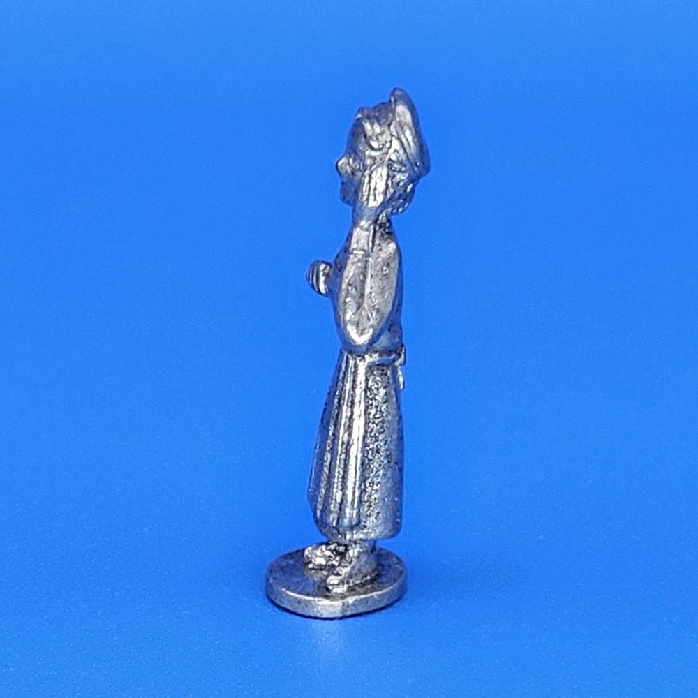 Scooby-Doo Clue Game Replacement Piece Mover Token Mrs. White
