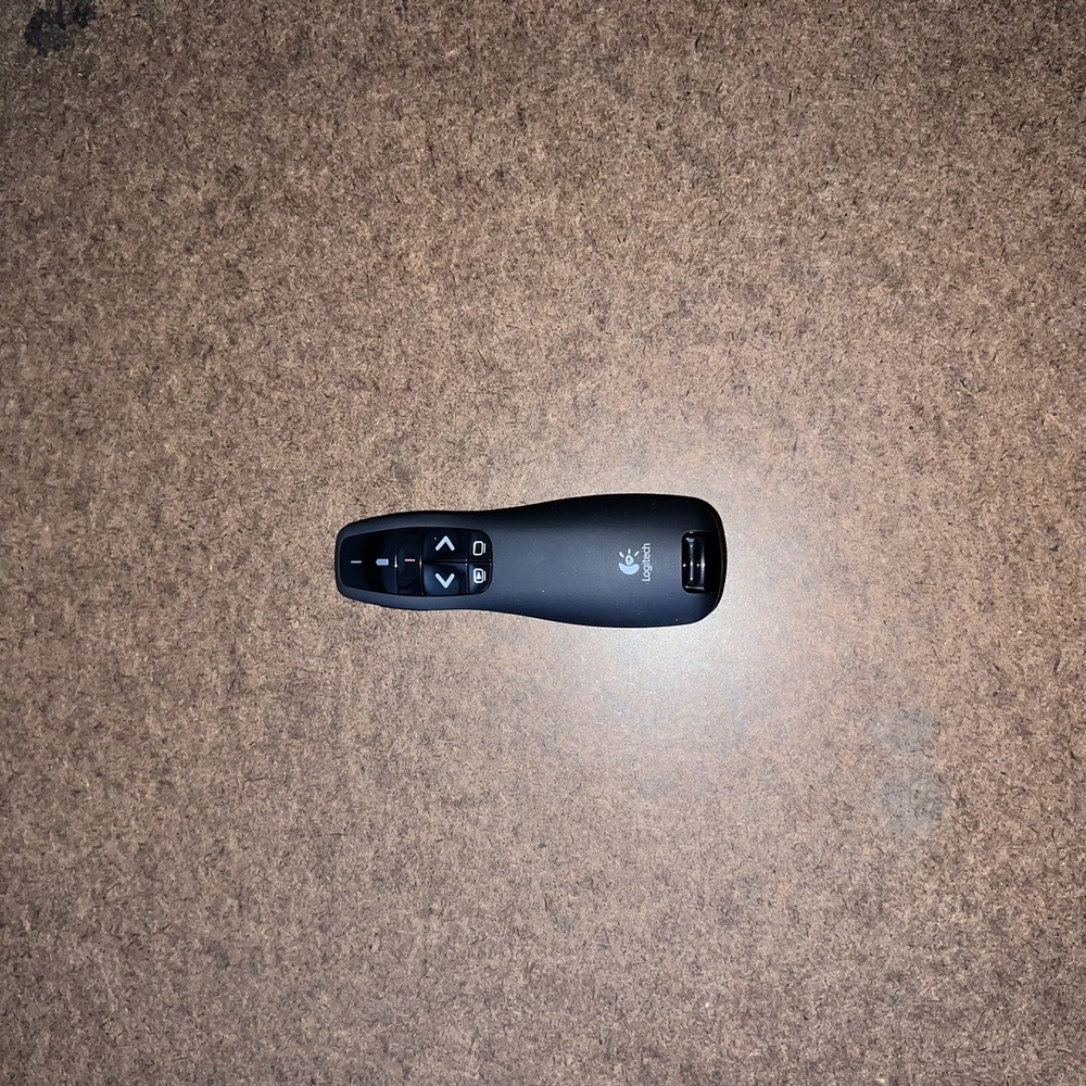 Logitech R400 Laser Presentation Remote - Black