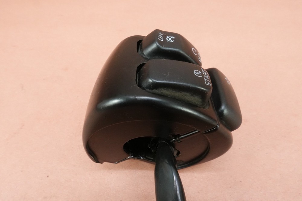 2000-2006 Harley Davidson Heritage Softail FLSTC Right Control Kill Start Switch