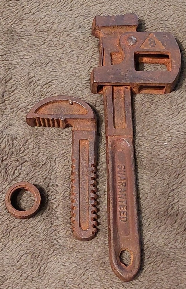 8 " Guaranteed Made In Spain Pipe Wrench.