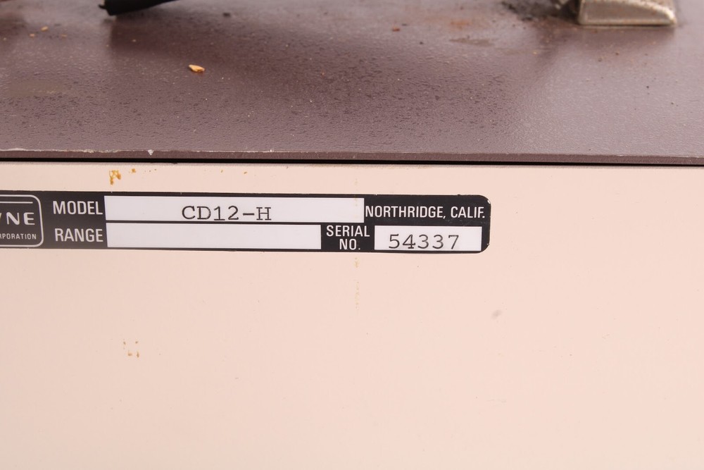 Validyne CD12 Carrier Demodulator Balance Sensitivity Vernier Analog Panel Meter