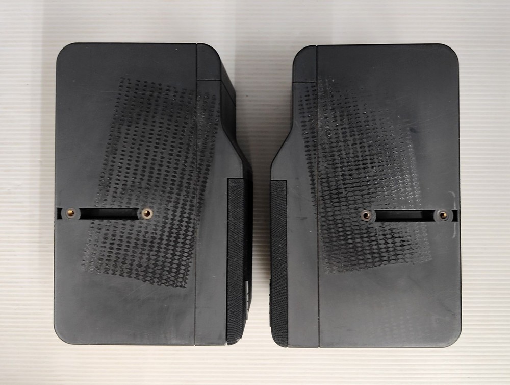 BOSE 101IT Speaker System Black Compact Operation Confiremd