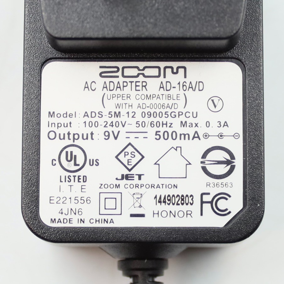 ZOOM G3 Guitar Effects and Amp Simulator With Power Supply Multi Effect 059557