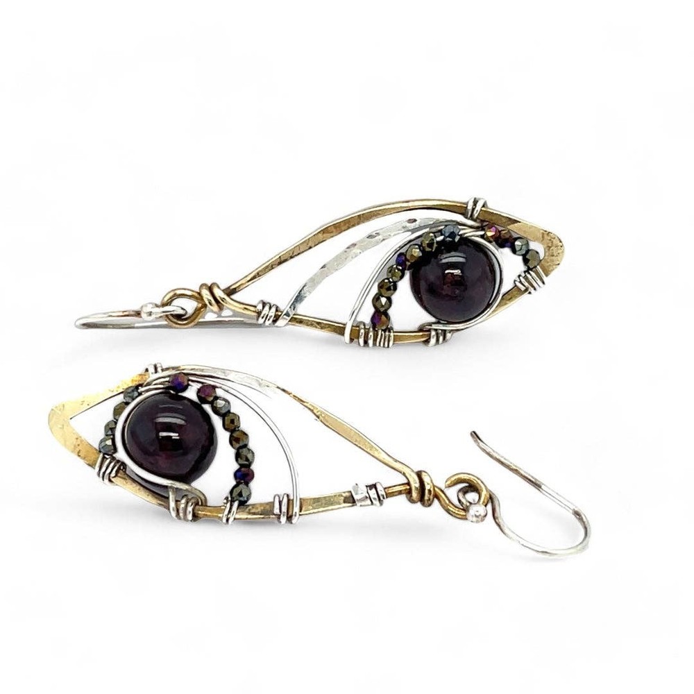 Garnet Royalty Earrings E82612