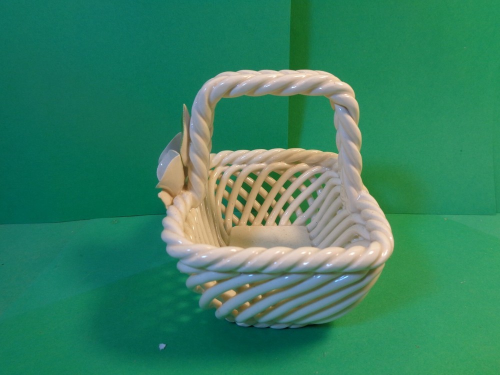 Floral Pattern Trinket Basket (Used/EUC)