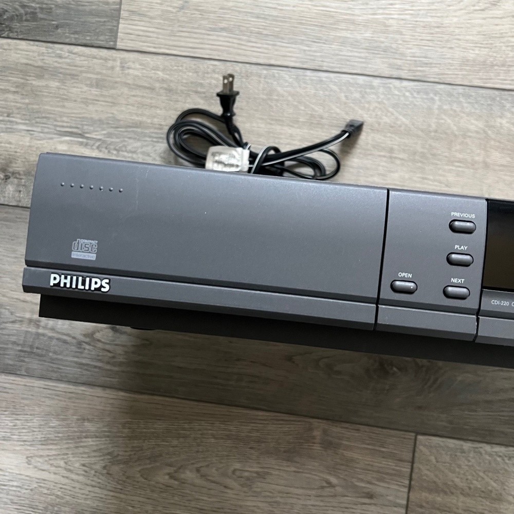Philips CDI-220 CD-i Interactive Player CD-330 Compact Disc Player READ