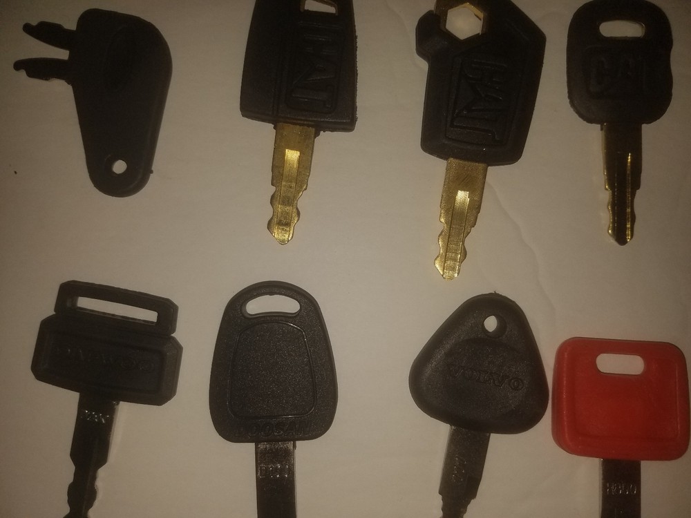 (21) Heavy Equipment Operator Keys Supervisor Keys Construction Key