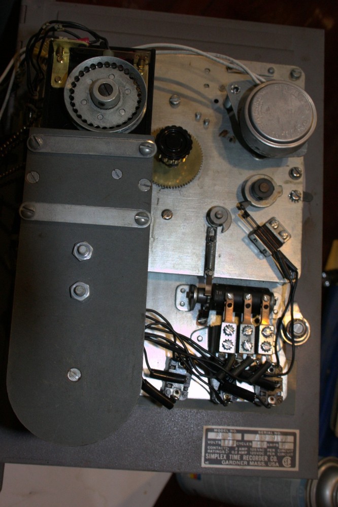 Simplex Time Recorder Clock Model No. R831