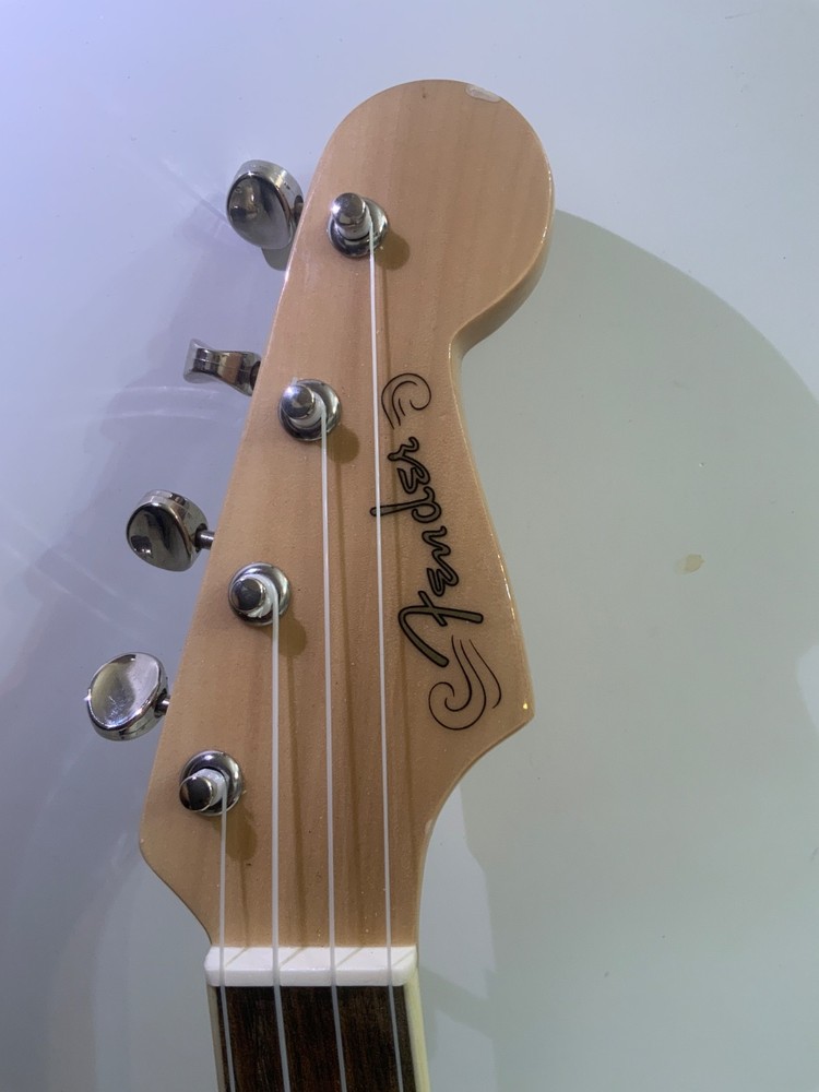 Fender Fullerton Strat Uke Sunburst Stratocaster Ukulele 🔥🔥🔥