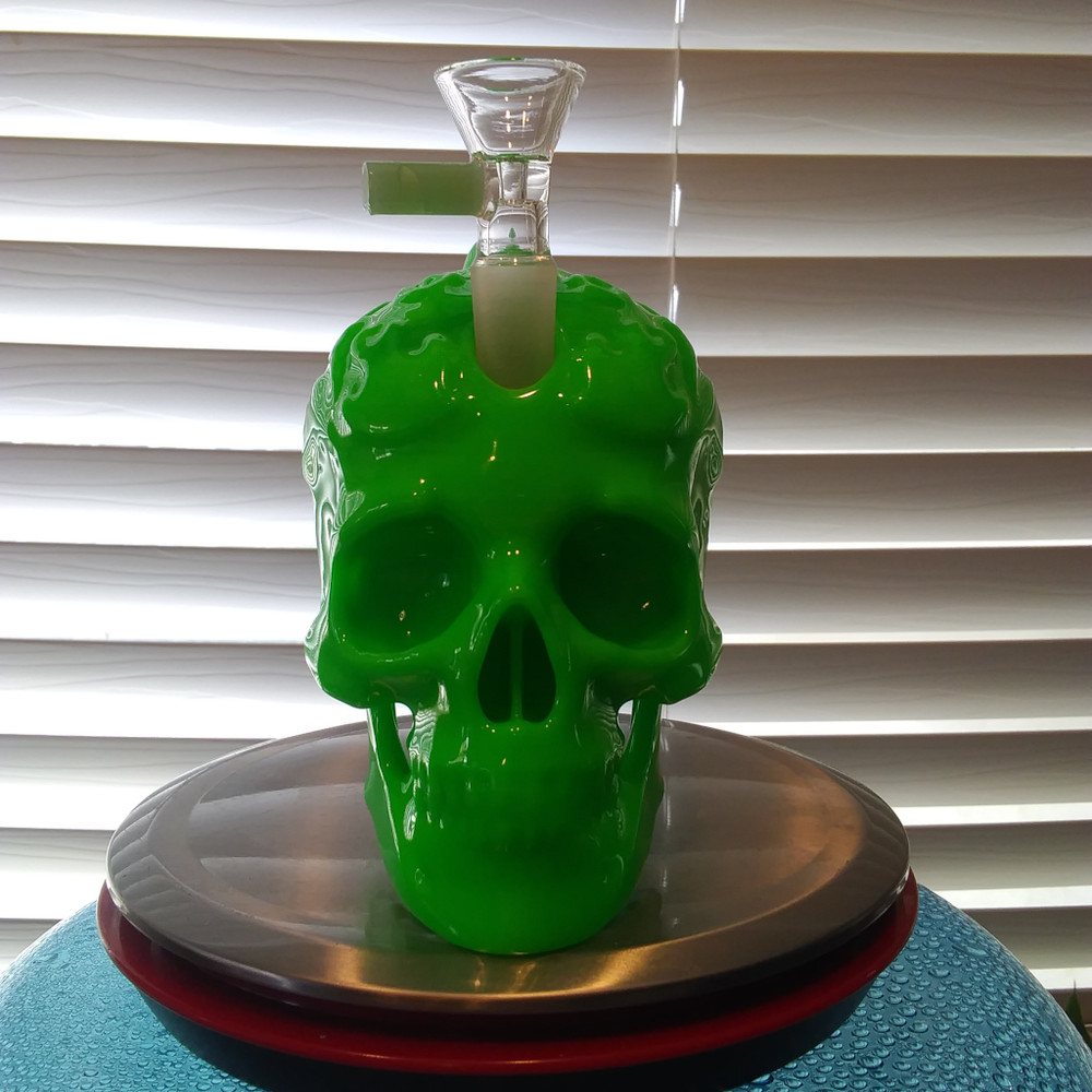 Flaming Skull Bong Bubbler black light reactive