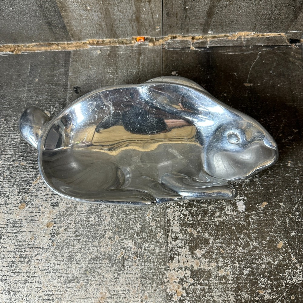 Mariposa Cast Bunny Rabbit Server Candy Snack Dish Bowl Easter