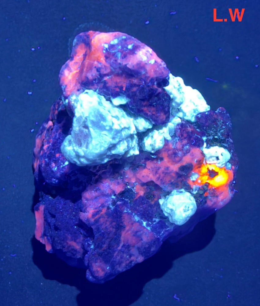 35 Gram Fluorescent Phosphorescent Blue Hackmanite W/ Pyrite & Unknown
