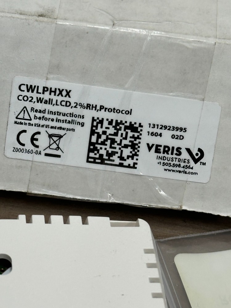 VERIS CWLPHXX Wall C02 Sensor, LCD, 2%RH, Protocol