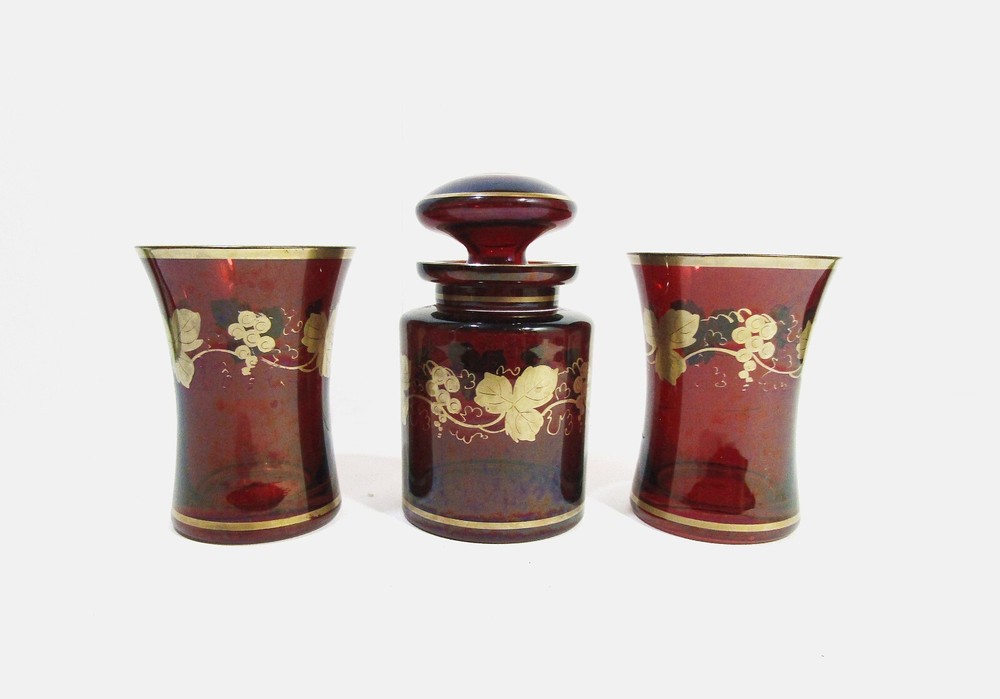Ruby Red Bohemian Glass Jar & Cups Set – Barware Set Gilded Gold Grapevine Vtn